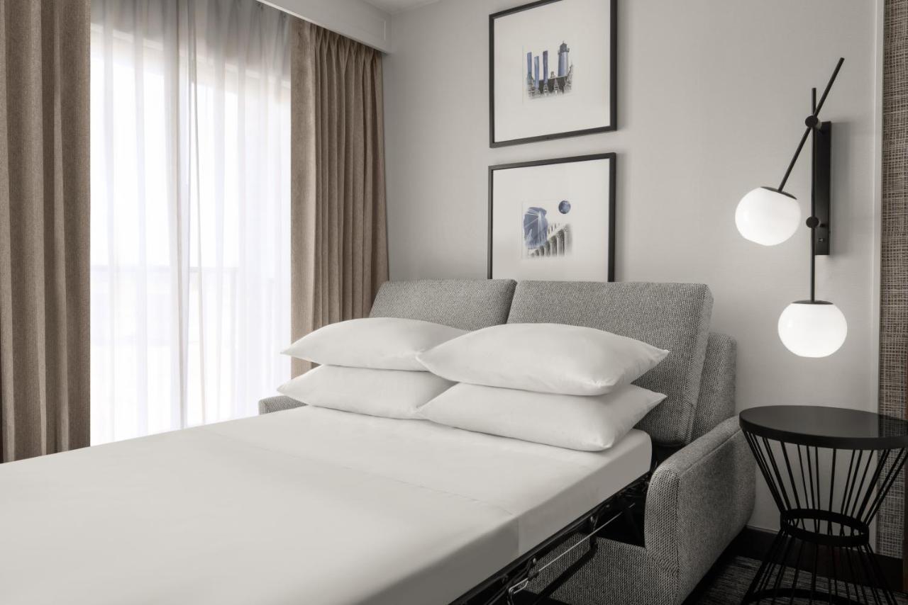 Sheraton Milwaukee Brookfield Zewnętrze zdjęcie