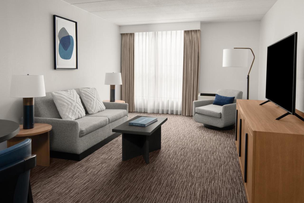 Sheraton Milwaukee Brookfield Zewnętrze zdjęcie
