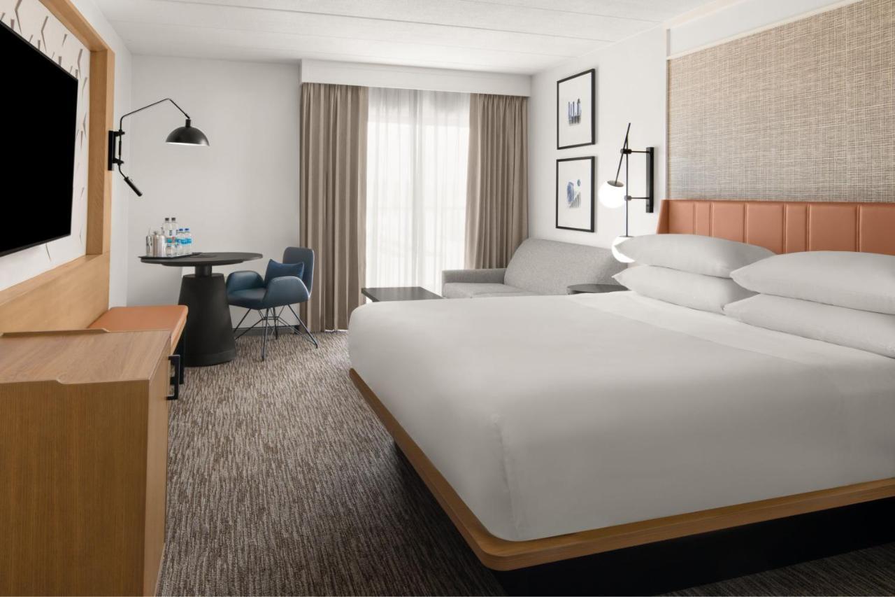 Sheraton Milwaukee Brookfield Zewnętrze zdjęcie