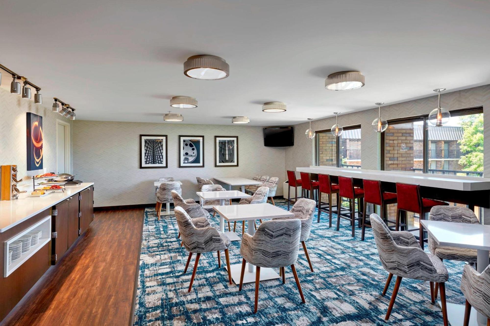 Sheraton Milwaukee Brookfield Zewnętrze zdjęcie