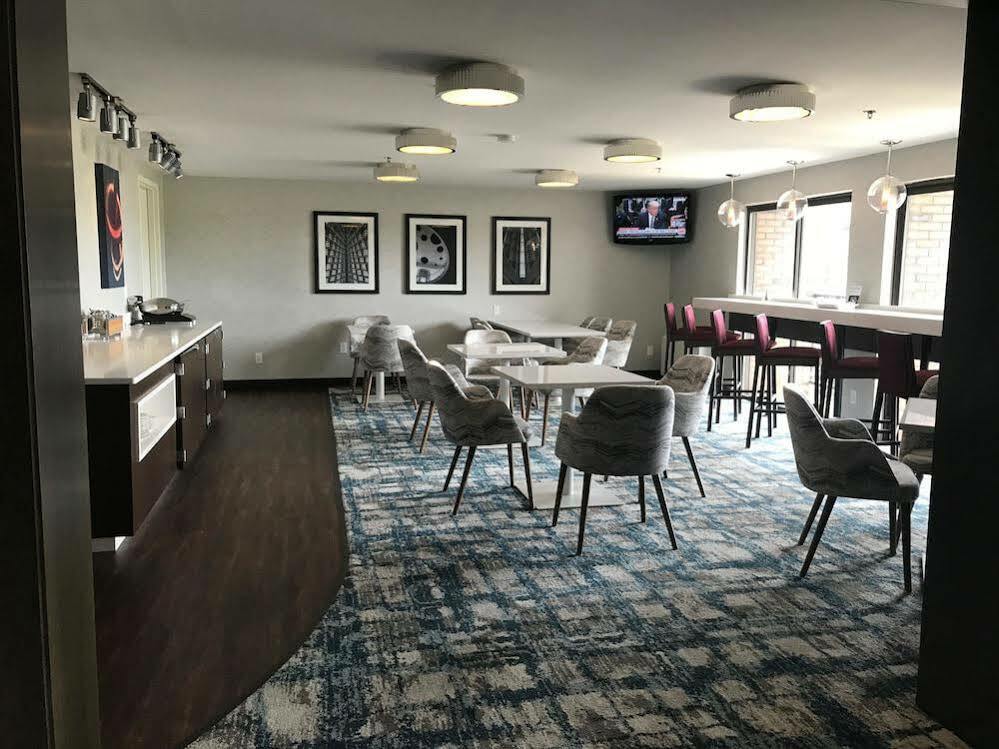 Sheraton Milwaukee Brookfield Zewnętrze zdjęcie